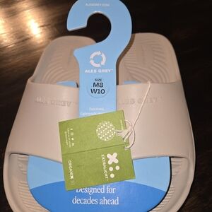 Ales Grey Men's 8/Women's 10 - Cream Sandals/Slides. New Unworn